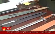 Mang cả va-li "hàng nóng", gặp 141 lao thẳng xuống sông Mang cả va-li "hàng nóng", gặp 141 lao thẳng xuống sông